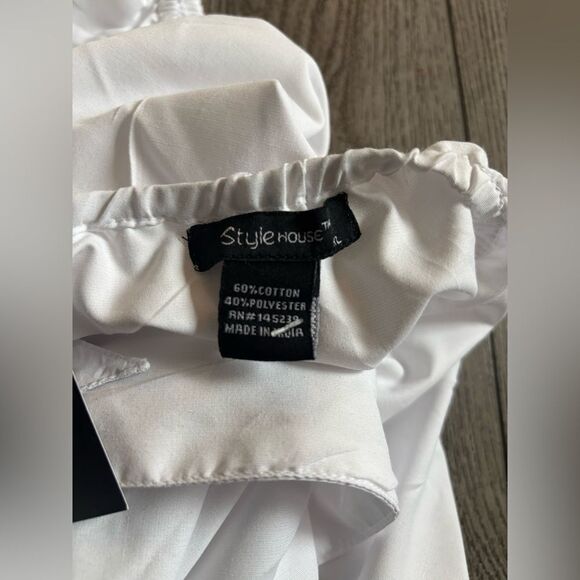 Style house White Women's Top - Picture 3 of 3